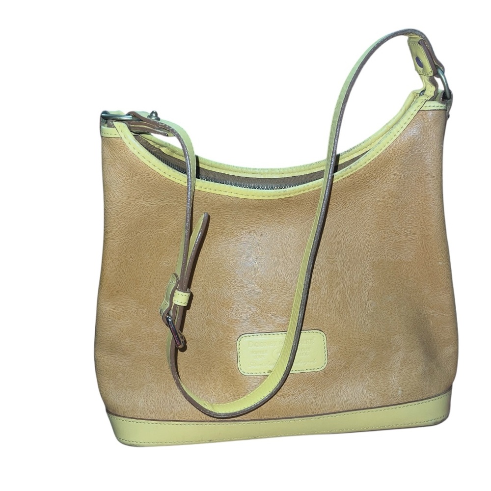 Vintage Dooney & Bourke Passport Hobo Bag Tan Yellow Leather Shoulder Purse Vtg